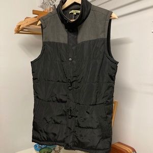 Mens Adventureridge Small Black zipper and snap up Puffer Vest
